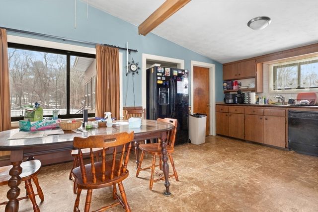 246 East Main Street, Georgetown, MA 02766