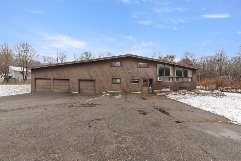 246 East Main Street, Georgetown, MA 02766