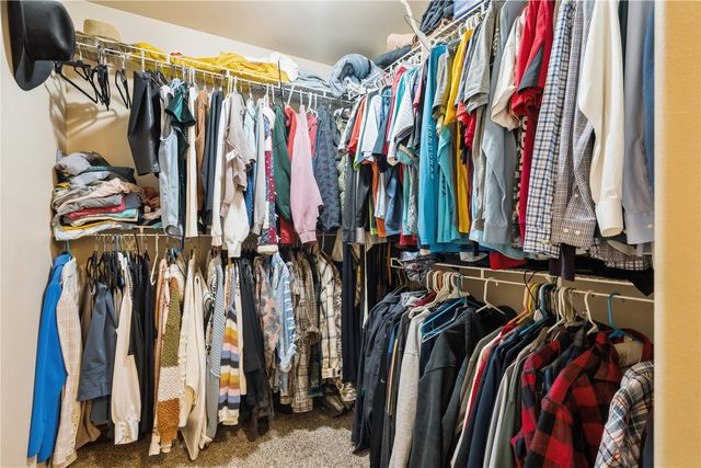 242 S Stewart St, North Liberty, IA 52317