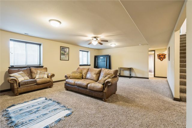 242 S Stewart St, North Liberty, IA 52317