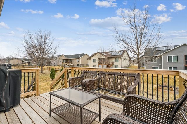 242 S Stewart St, North Liberty, IA 52317