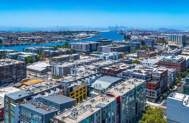 311 Oak Street PH4, Oakland, CA 94607