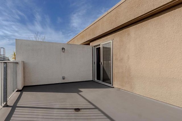 311 Oak Street PH4, Oakland, CA 94607