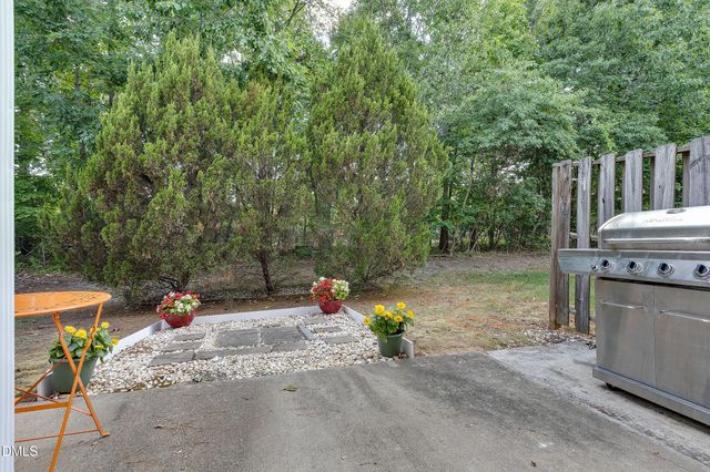138 Cline Falls Drive, Holly Springs, NC 27540