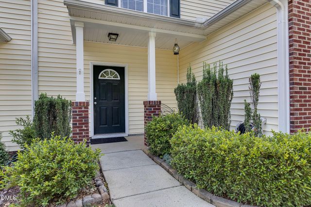 138 Cline Falls Drive, Holly Springs, NC 27540