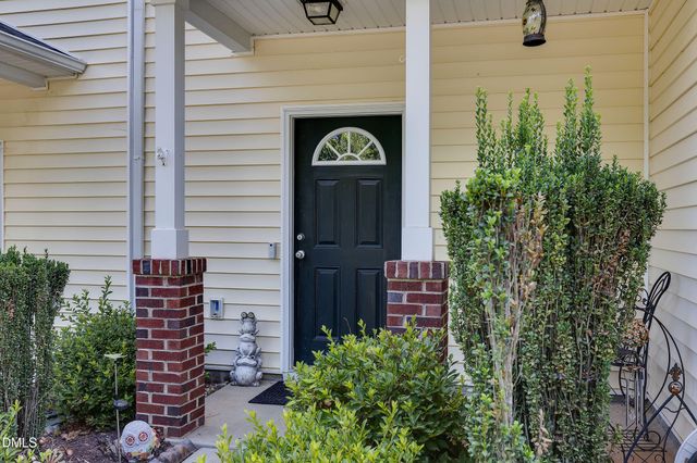 138 Cline Falls Drive, Holly Springs, NC 27540