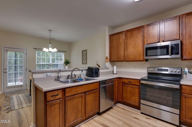 138 Cline Falls Drive, Holly Springs, NC 27540