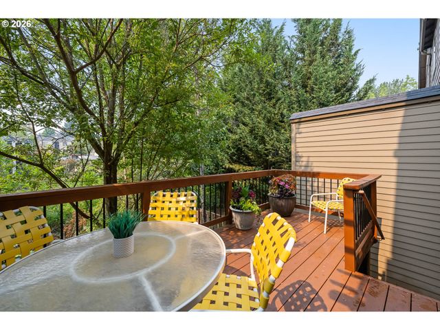 16193 Nw HILDAGO Ln, Portland, OR 97229