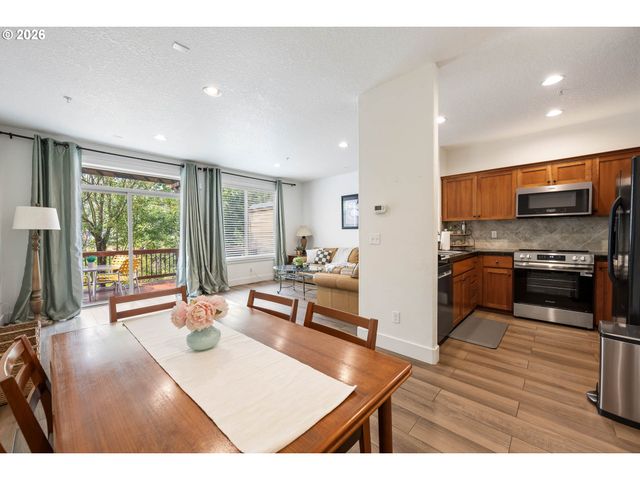 16193 Nw HILDAGO Ln, Portland, OR 97229