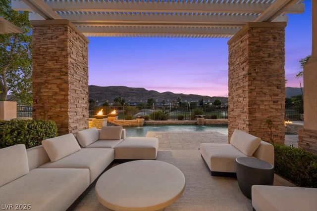 2393 Calico Creek Court, Las Vegas, NV 89135
