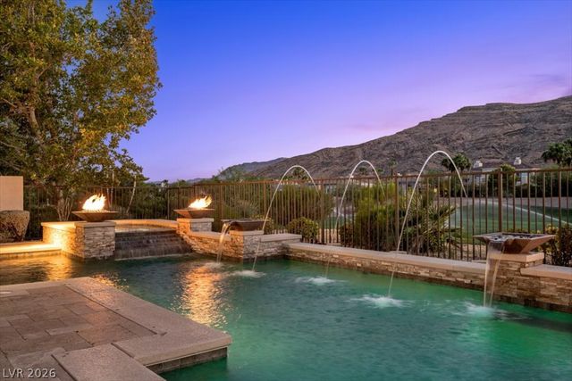 2393 Calico Creek Court, Las Vegas, NV 89135
