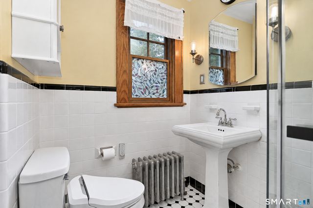 72 Dodgingtown Road, Bethel, CT 06801