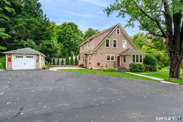 72 Dodgingtown Road, Bethel, CT 06801