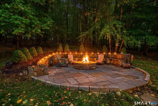 72 Dodgingtown Road, Bethel, CT 06801