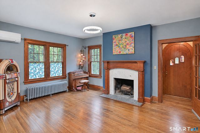 72 Dodgingtown Road, Bethel, CT 06801