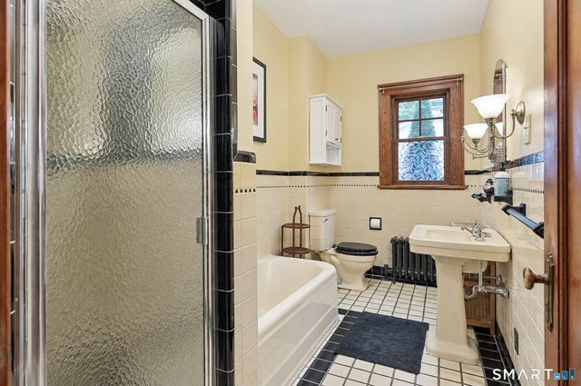 72 Dodgingtown Road, Bethel, CT 06801