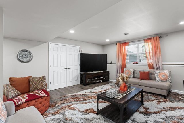 1910 Swainson Drive, Verona, WI 53593
