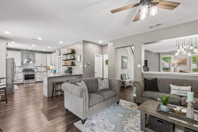 805 Lake Shadow Drive, Lavon, TX 75166