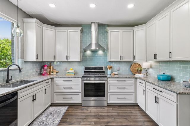 805 Lake Shadow Drive, Lavon, TX 75166