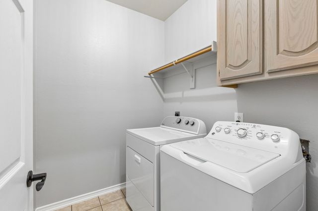 805 Lake Shadow Drive, Lavon, TX 75166