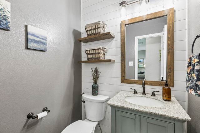 805 Lake Shadow Drive, Lavon, TX 75166