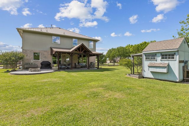 805 Lake Shadow Drive, Lavon, TX 75166