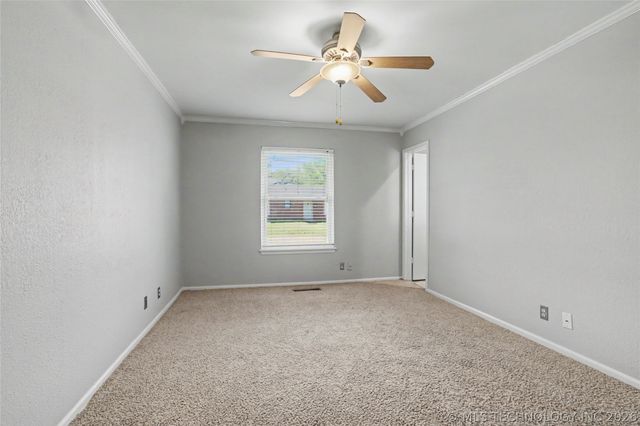 4307 S Detroit Avenue, Tulsa, OK 74105