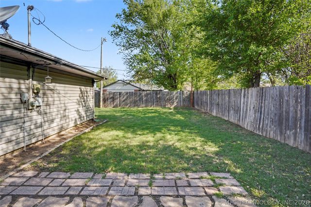 4307 S Detroit Avenue, Tulsa, OK 74105