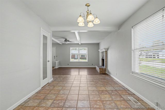 4307 S Detroit Avenue, Tulsa, OK 74105