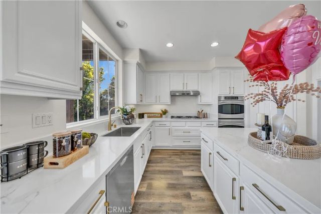 35640 Sainte Foy, Murrieta, CA 92563