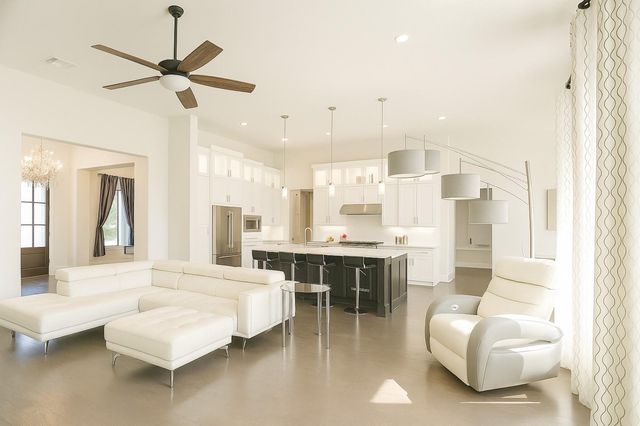 120 Woodland Hills DR, Georgetown, TX 78633