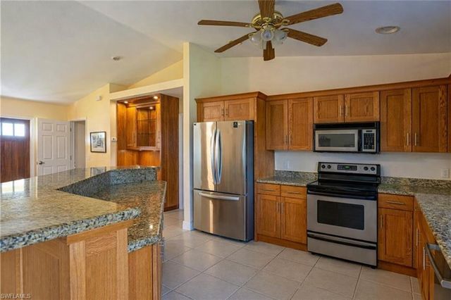 2516 13th ST SW, Lehigh Acres, FL 33976
