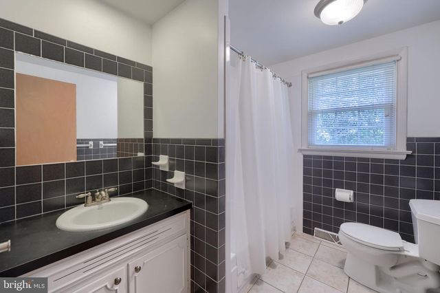 2143 BROCKTON RD, Lancaster, PA 17601