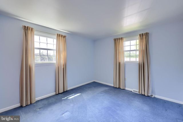 2143 BROCKTON RD, Lancaster, PA 17601