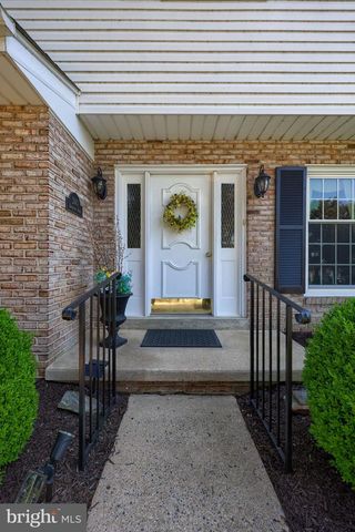 2143 BROCKTON RD, Lancaster, PA 17601