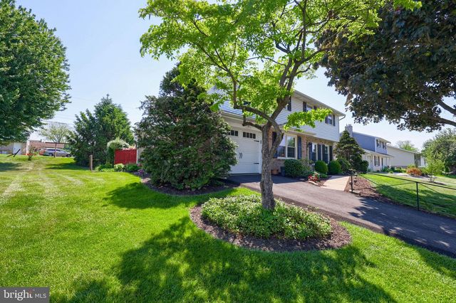 2143 BROCKTON RD, Lancaster, PA 17601