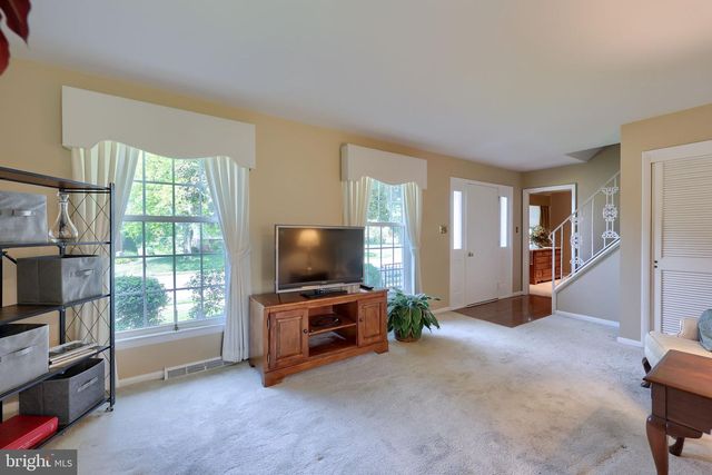 2143 BROCKTON RD, Lancaster, PA 17601