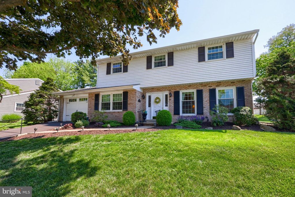 2143 BROCKTON RD, Lancaster, PA 17601