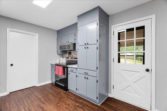 108 Pinewood Way, Dalton, GA 30721