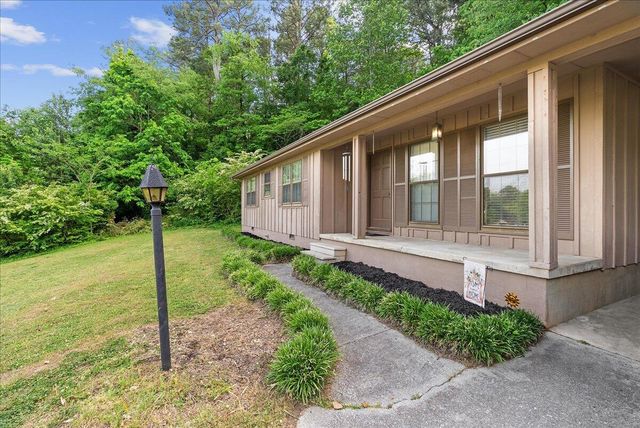 108 Pinewood Way, Dalton, GA 30721