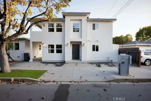 4814 Hedda, Lakewood, CA 90712