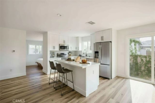 4814 Hedda, Lakewood, CA 90712