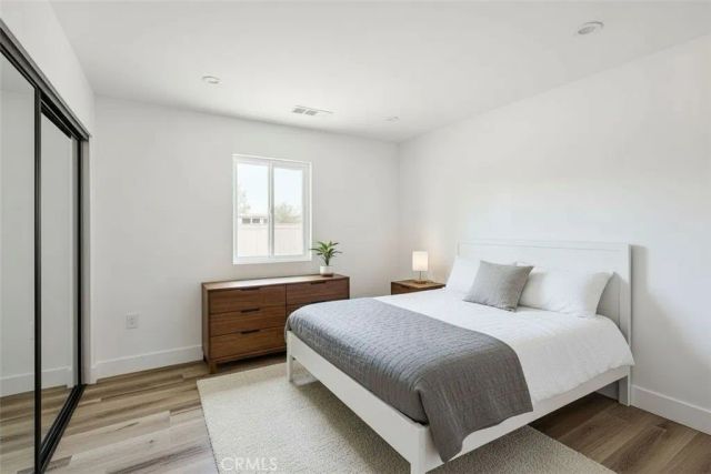 4814 Hedda, Lakewood, CA 90712