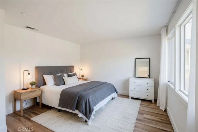 4814 Hedda, Lakewood, CA 90712