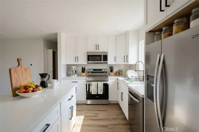 4814 Hedda, Lakewood, CA 90712