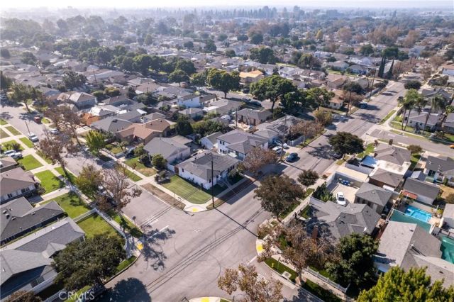 4814 Hedda, Lakewood, CA 90712