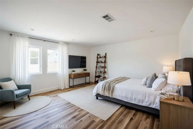 4814 Hedda, Lakewood, CA 90712