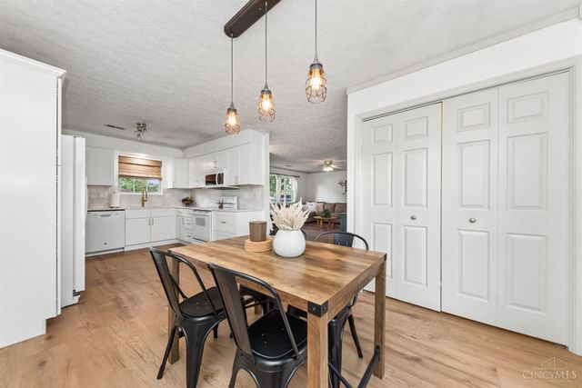 125 Amber Way, Williamsburg, OH 45176