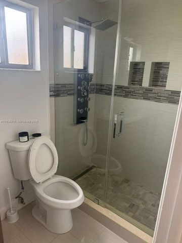 10034 SW 221st St, Cutler Bay, FL 33190