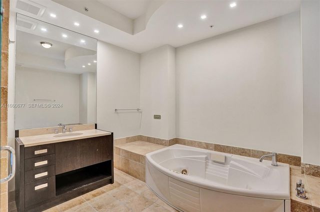18201 Collins Avenue 3404&Cabana, Sunny Isles Beach, FL 33160